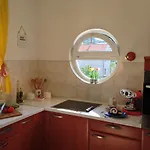 With Jungle Bathroom Apartman