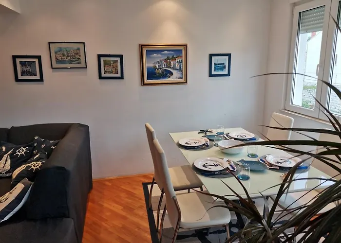 With Jungle Bathroom Appartamento