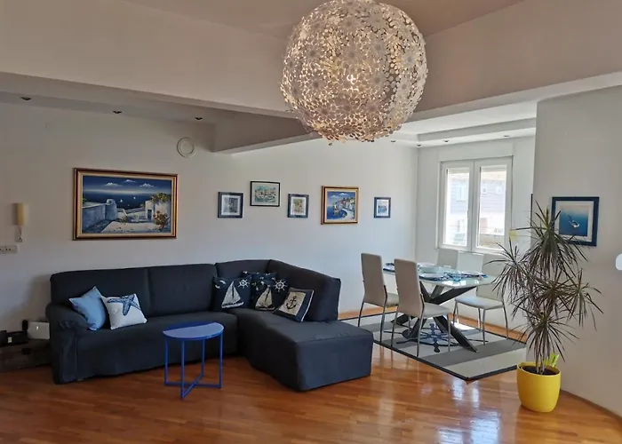 With Jungle Bathroom Appartamento