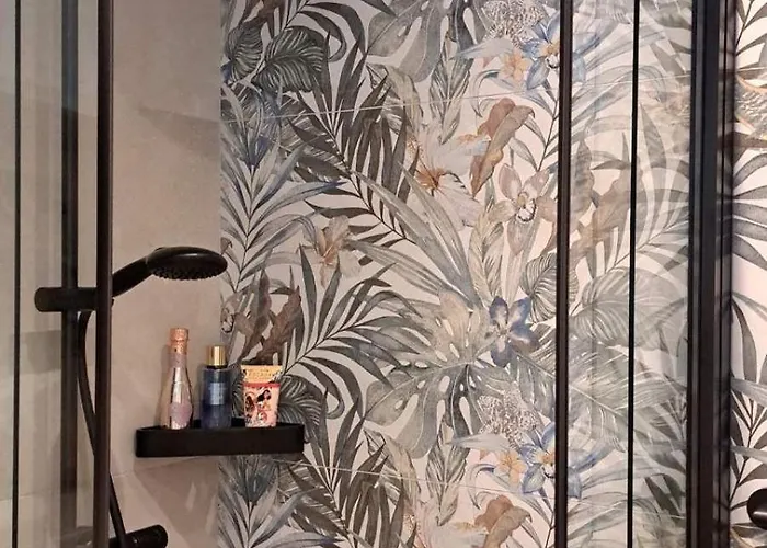 With Jungle Bathroom Appartamento Ragusa