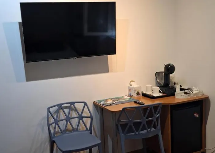 With Jungle Bathroom Appartamento