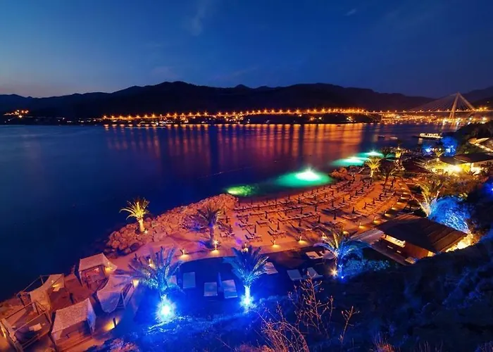 With Jungle Bathroom Appartamento