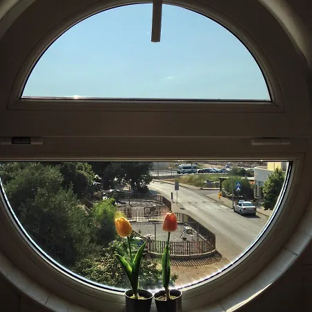 Apartman With Jungle Bathroom *