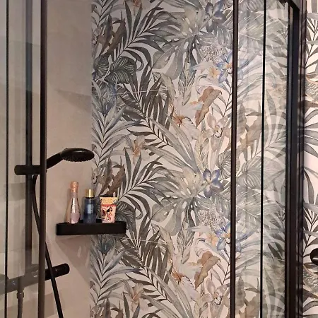 With Jungle Bathroom Appartamento Ragusa