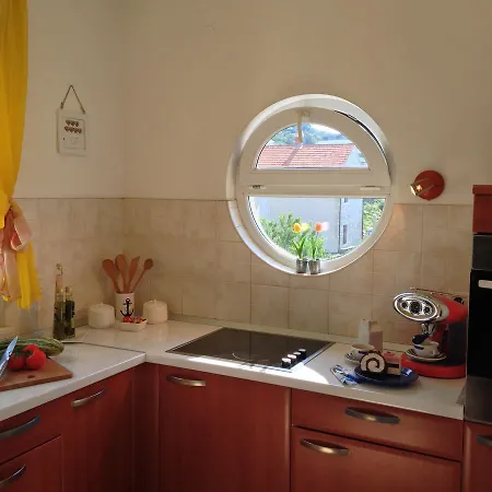 With Jungle Bathroom Appartamento